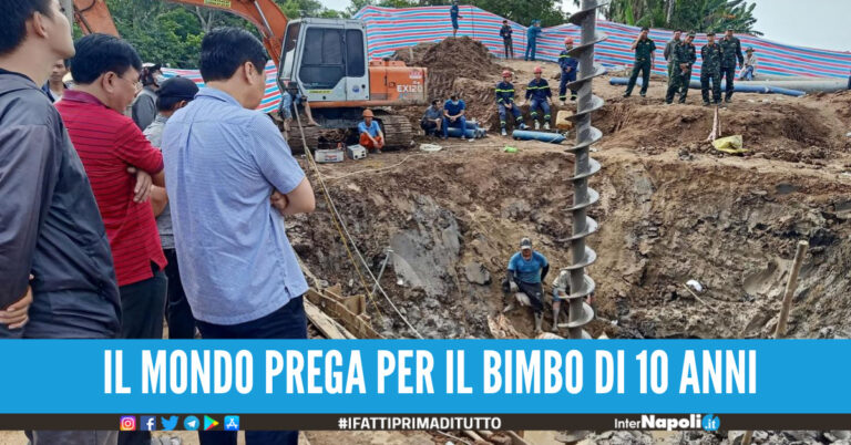 Bimbo di 10 anni finisce in un buco profondo 35 metri, soccorritori al lavoro per salvarlo