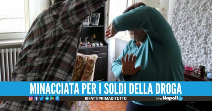 Mamma 'liberata' dal figlio violento, 20enne arrestato a Giugliano