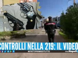 Pistole, munizioni e droga scovate nelle palazzine: blitz a Pomigliano