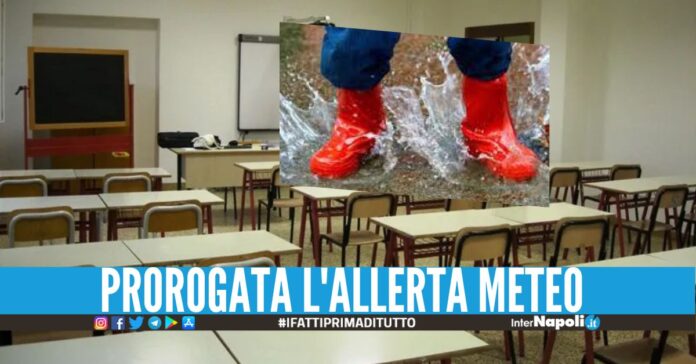Allerta meteo in Campania, la decisione sulle scuole a Napoli e provincia