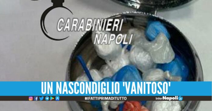 Mettono la droga nel portacipria, presi 2 giovani di Mugnano