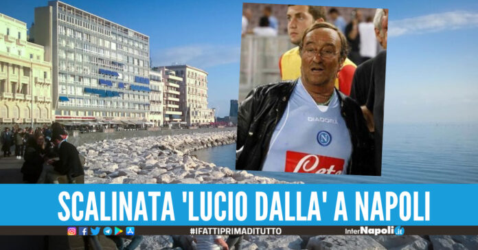 Scalinata sul lungomare di Napoli intitolata a Lucio Dalla, lì ormeggiava la sua barca
