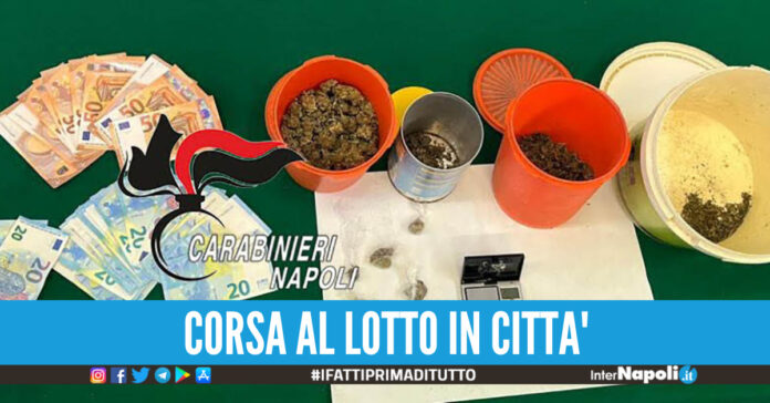 fugge con la droga in mutande