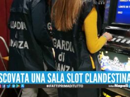 Blitz nel 'circoletto' a Napoli, sequestrati 8 videopoker illegali