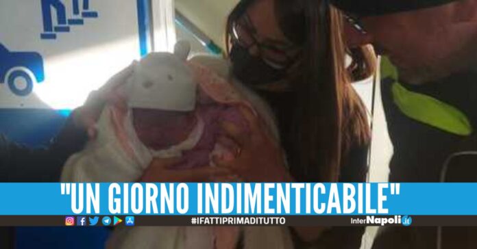 Luisa nasce sul traghetto Ischia-Pozzuoli, il comandante taglia il cordone ombelicale