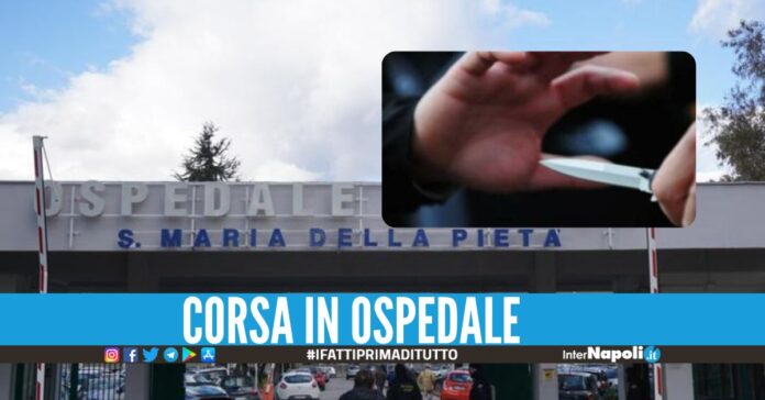 Serata di paura a Volla, 20enne accoltellato in strada