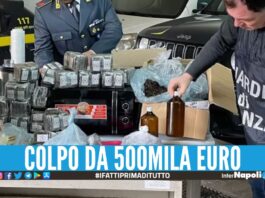 Scovati 77 kg di hashish nella raffineria, 3 arresti a Castel Volturno