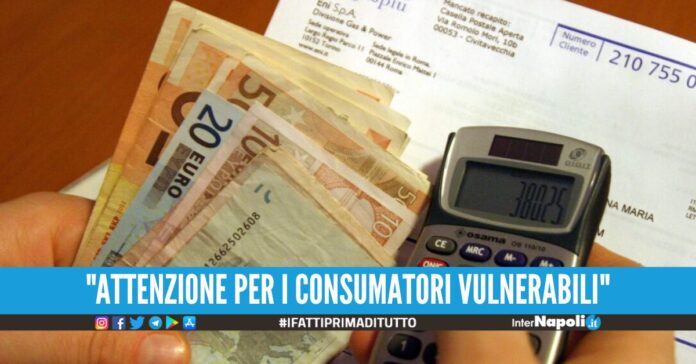 Bollette più basse, calo di oltre 20% per la luce e 10% per il gas