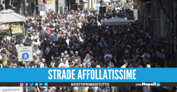 Strade affollatissime