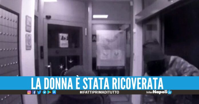 Rapina un'anziana all'Unicredit a Napoli, catturato un pregiudicato