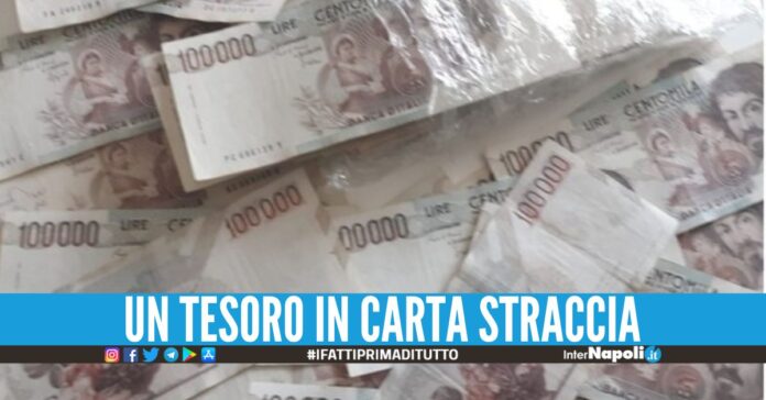 Trova 23 milioni di lire ma non può cambiarli in euro, arriva la beffa dopo la scoperta