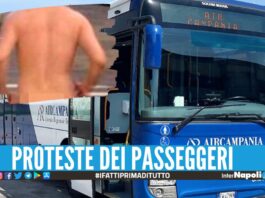 Si spoglia nudo sul bus Avellino-Napoli, viaggio 'insolito' da 50 km