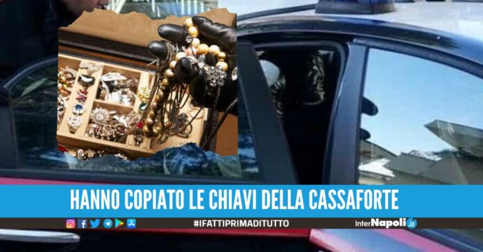 Colpo in gioielleria da 50mila euro, 3 arresti contro la banda di Napoli