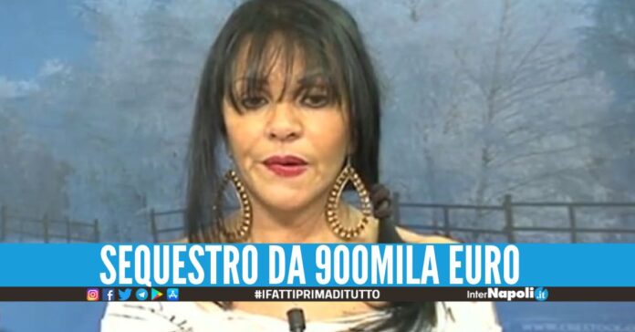 Promise la guarigione alla malata di Sla, denunciata la cartomante social