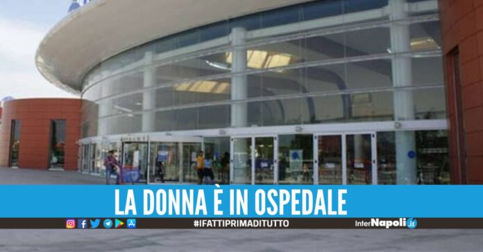 Travolge l'anziana fuori al centro commerciale, preso 38enne di Napoli