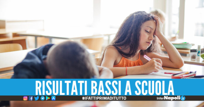 I bambini hanno bassi risultati a scuola a causa del Covid.