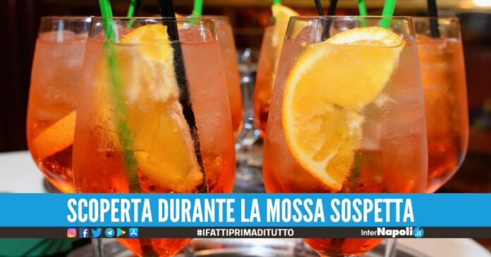 Scoperto lo spritz 'pezzotto', barista denunciata dopo il trucco delle bottiglie