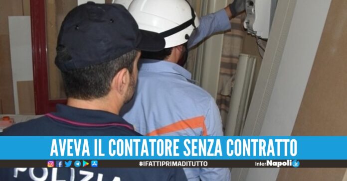 Blitz in un negozio a Posillipo, scoperto furto d'energia elettrica