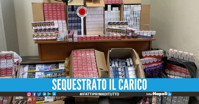Sigarette nascoste in due box auto a Melito, arrestato giovane contrabbandiere