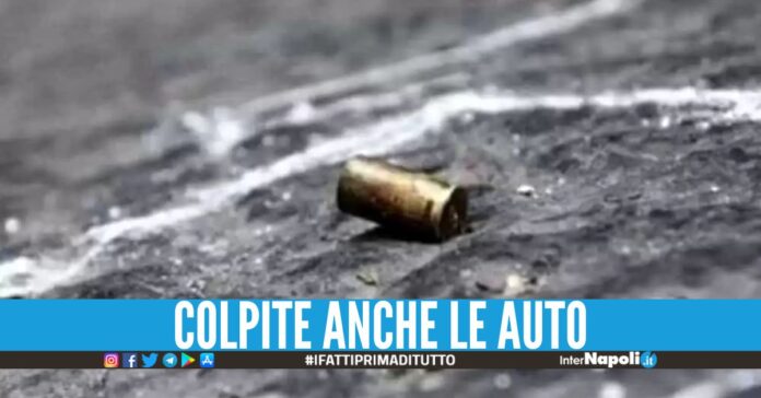 Raid armati tra Afragola e Caivano, esplosi oltre 10 colpi di pistola