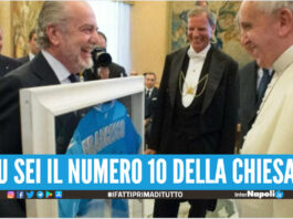 Adl incontra Papa Francesco, in regalo due maglie del Napoli e il piede di Maradona