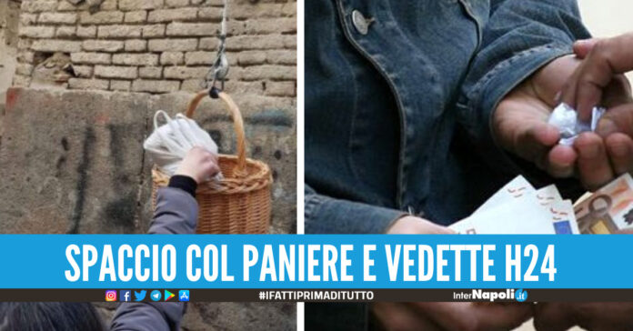 Una dose gratis per chi veniva fermato dalle forze dell'ordine, così la camorra dei Quartieri fidelizzava i clienti