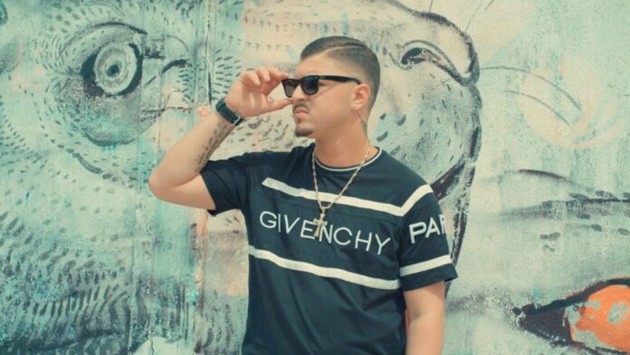 “A Voglio Sulo Bene”, il titolo del brano del giovane cantante emergente Omar