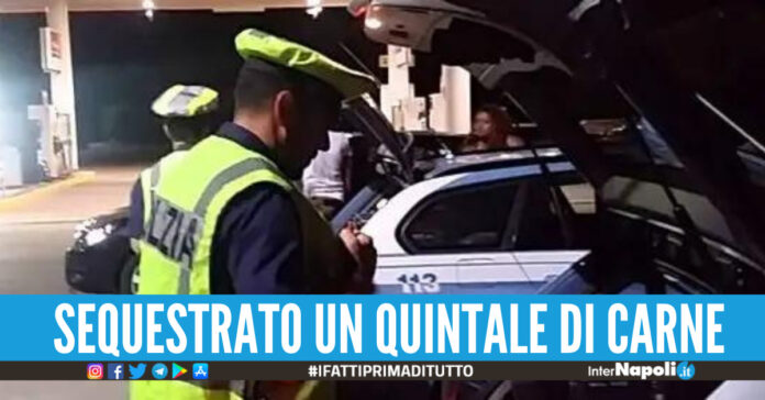 Sequestrato un quintale di carne e il furgone che lo trasportava.