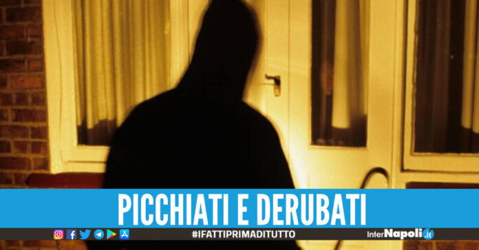 Famiglia derubata da una banda di ladri.