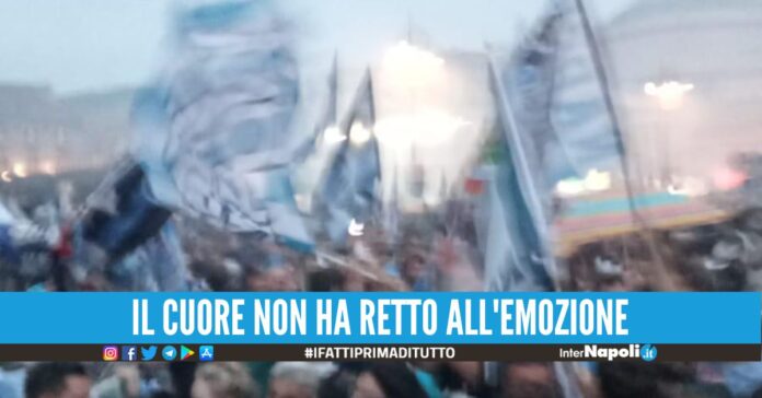 Dramma a piazza Plebiscito, tifoso del Napoli muore dopo il malore