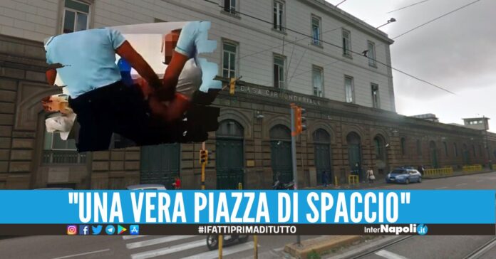 Tentano di consegnare droga e telefonini durante i colloqui a Poggioreale