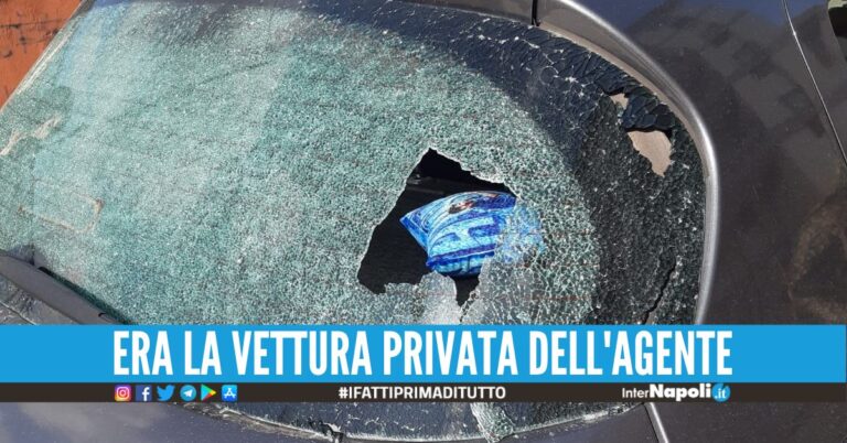 Danneggiata l'auto del vigile anti-abusivismo a San Giorgio a Cremano