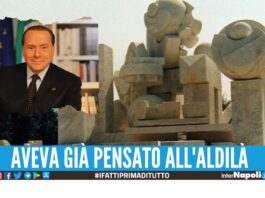 Si fece costruire un sarcofago e un mausoleo, l'idea di Berlusconi per la sua tomba