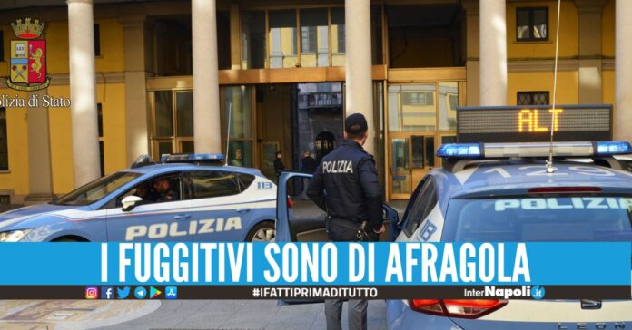 Tentano la fuga dopo il finto incidente, 2 uomini bloccati a Casoria
