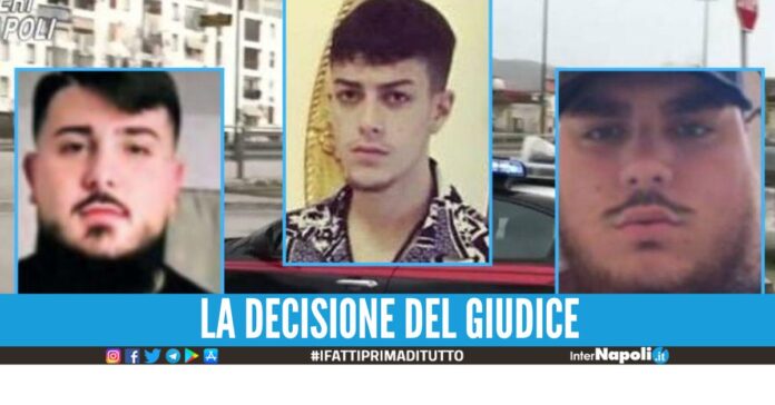 Spari tra la folla a Ponticelli, condannati i baby ras dei De Luca Bossa