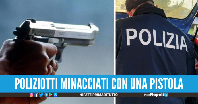 Pistola, polizia - foto di repertorioPistola, polizia - foto di repertorio