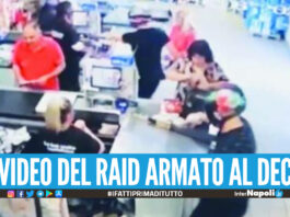 Terrore nel Napoletano, rapina a mano armata in un supermercato banditi via con l'incasso