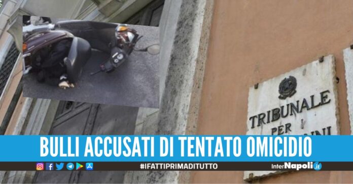 Travolgono un 20enne con la Smart, presi 2 giovani nel Napoletano