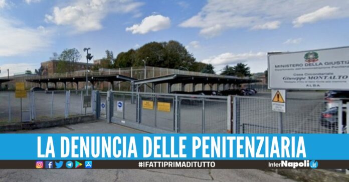Detenuto evade dal carcere in auto: “Il cancello era aperto”