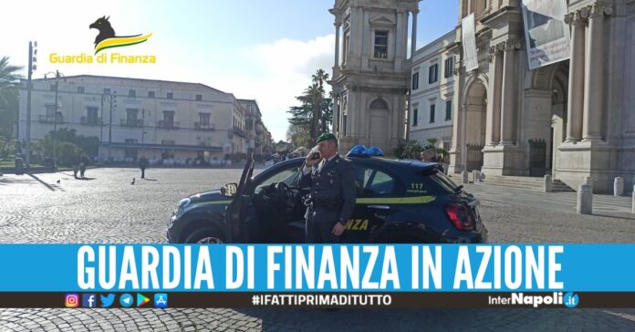 Bancarelle 'selvagge' fuori gli Scavi e al Santuario di Pompei, 6 denunciati