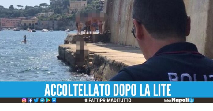 Bagnino accoltellato a Marechiaro, preso il complice 16enne dell'aggressore