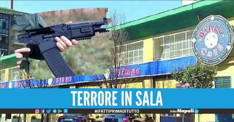 Rapina con pistole e mitra nel bingo in Campania, banditi in fuga col bottino da 8mila euro