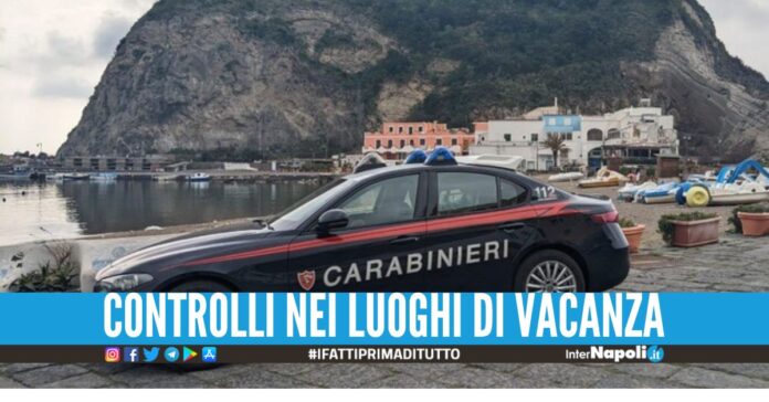 Spacciava nei pressi di un hotel, arrestato 47enne a Ischia