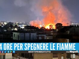 Brucia l'ex stadio sequestrato a Casandrino, fiamme visibili anche da km