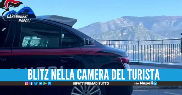 Nasconde droga e contanti nell'hotel, arrestato in costiera Sorrentina