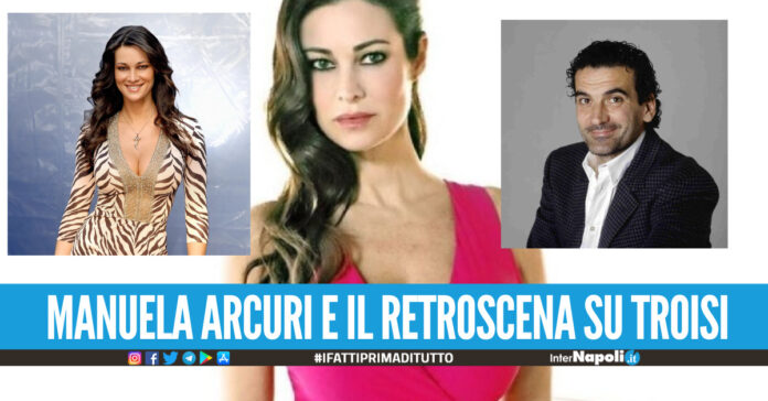 Manuela Arcuri Delusa da Massimo Troisi, mi scartò a 16 anni. Con Gabriel Garko solo un'avventura