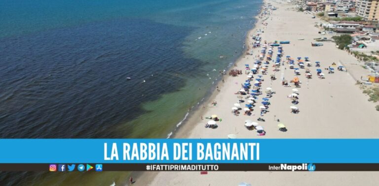"Mare marrone", brutta sorpresa sul litorale Flegreo: la denuncia di Licola Mare Pulito