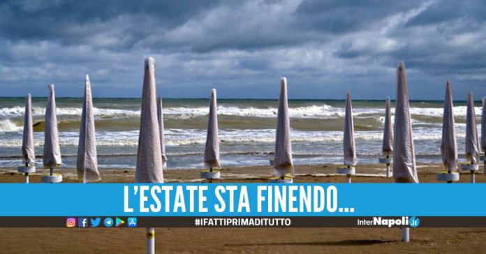 Rovinati gli ultimi giorni di mare in Campania, scatta l'allerta meteo