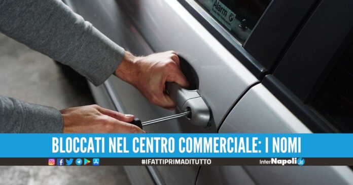 Rubano il suv Renegade e tentano la fuga, presi 2 giovani di Napoli e di Massa.