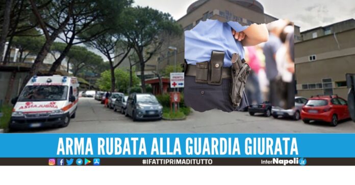 Paura all'ospedale di Torre del Greco, paziente ruba la pistola